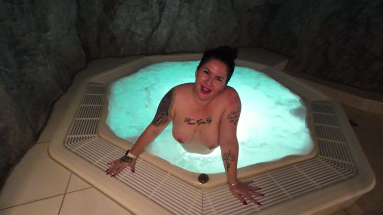 LadyLenaXXX: Hot Tub Fuck Ends with Creampie