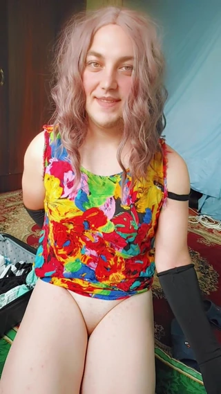Magic, modèle travesti, danse avec Grace