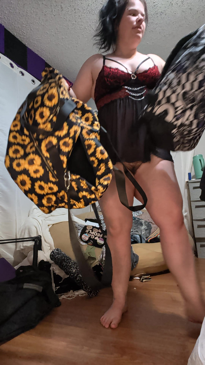 TheKinkyPwrLftr: Bersihkan bilik saya dengan saya pt. 2