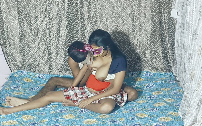 Indian porngirl: Займаючись сексом, молода зведена сестра і зведений брат