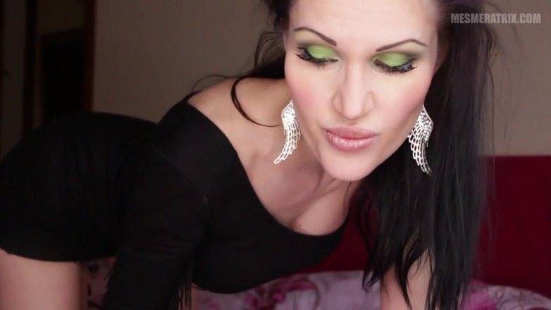 Lady Mesmeratrix Official: Chatte en bois