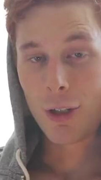 Yeni kızıl saçlı sporcu Mitchell Wright mastürbasyon yapıyor