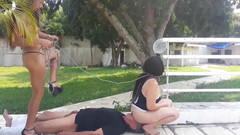 Femdom Austria: Mladá sadistická dudání koulí, hra na sezení na obličeji na...