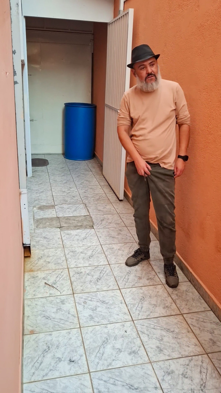 Victor SweetCoupleStories: Congela il tempo con la ragazza cieca nel vicolo.