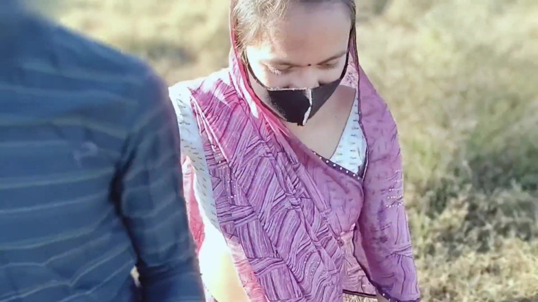 Fuckkkker: Bhabhi è stata scopata dal grosso cazzo del fratellastro