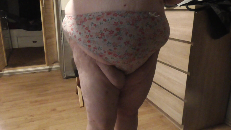 tammara big: Nylons on My Skin