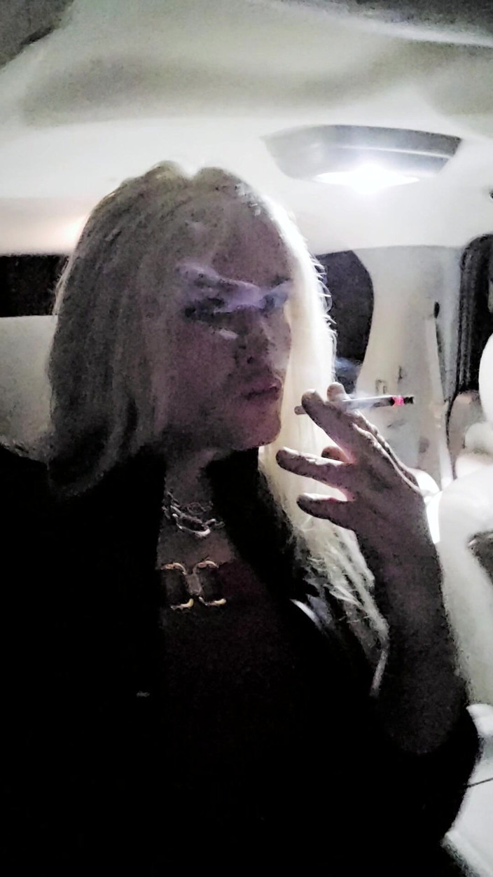 Darkfetish2k: Smoking 120s Carplay