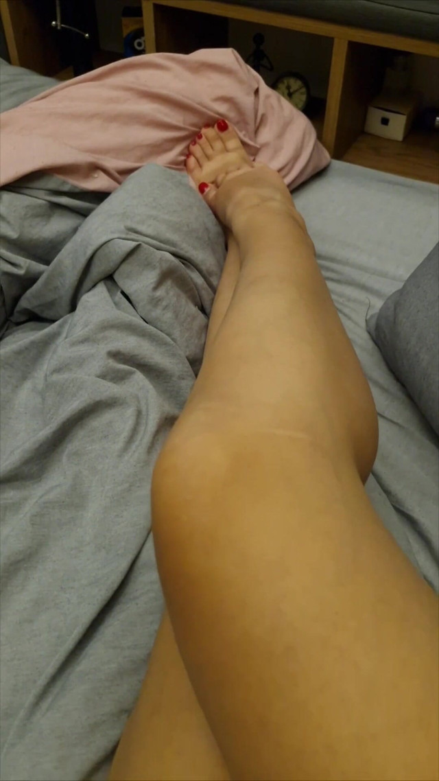 Foot & Leg Show (Esmer tarcin studio) Foot & Leg Show (Esmer tarcin studio)