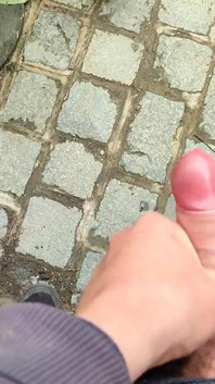 POV: Na zewnątrz spust