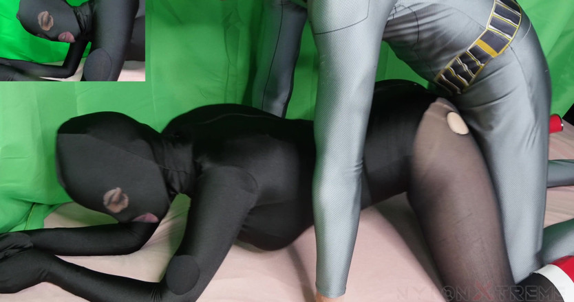 Nylon Xtreme: Nora Fox ki kaale zentaee ko nasht karne ke saath...