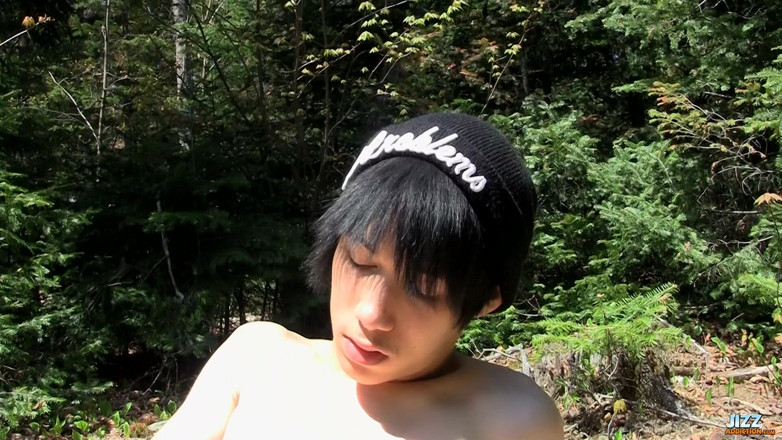 Jizz Addiction: An Outdoor Cum Eruption!