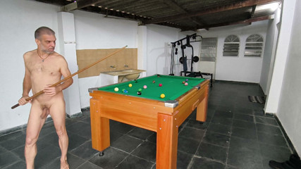 Carmona's father: Crown speelt naakt