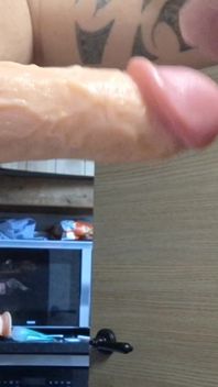 딥쓰롯 액션