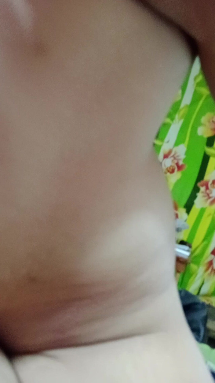 MellyMeylinda: Ein mädchen mit einem schönen körper zu ficken, ist sehr...