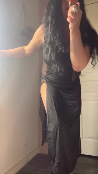 Maitresse Clara: 私の優位の前で、あなたはとても小さく見えます