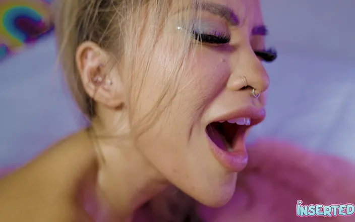 Inserted: Vloženo Milující velké bradavky Lindy Lan