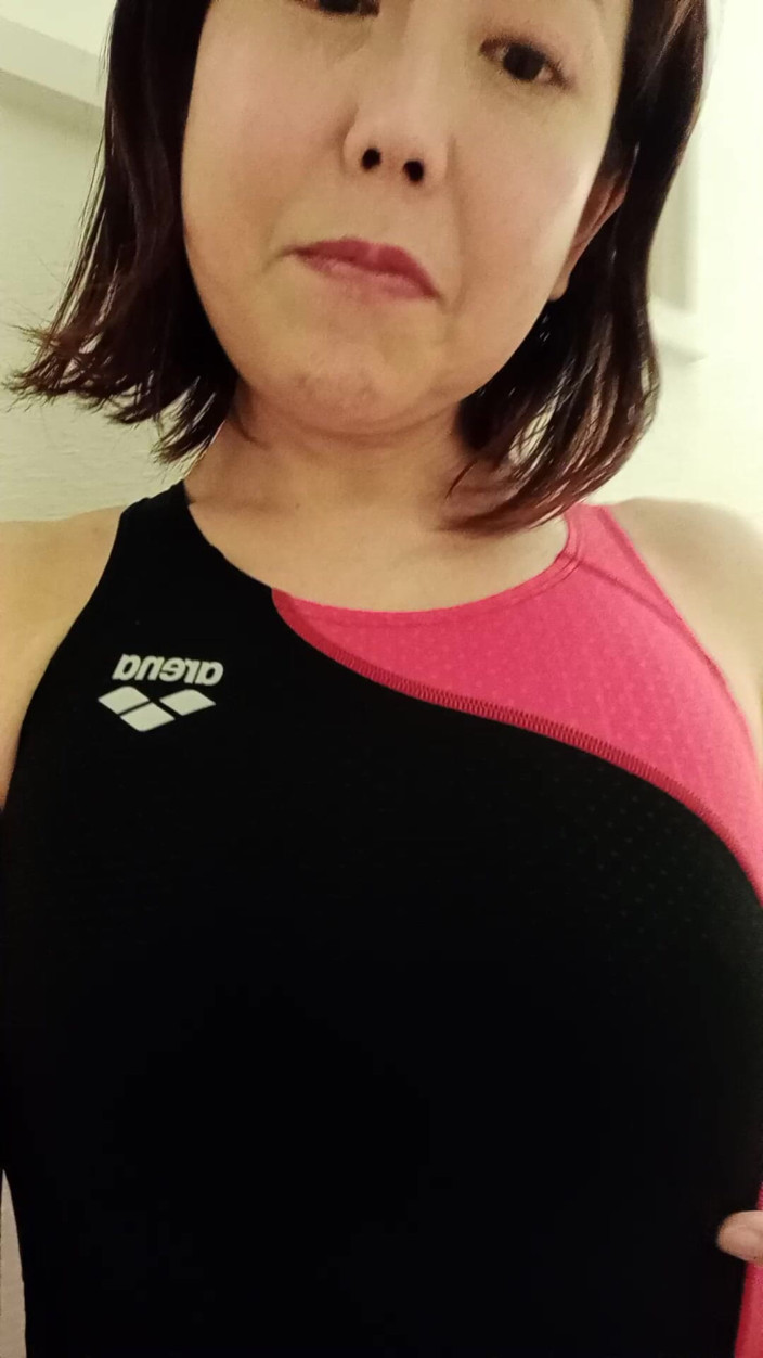 Mayumi Kanzaki: Nošení Soutěžních Plavek