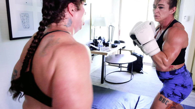 Simone Steele: Boxen mit Simone Steele und Ecko Belle