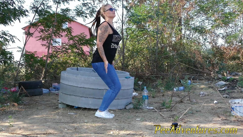 Pee Adventures: Morning fitness outdoors makes me empty my bladder fast