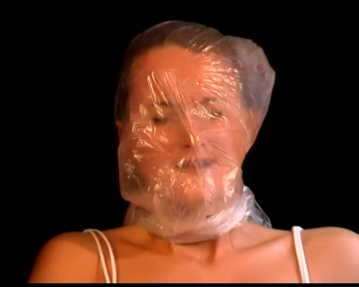 Male Dom - Spanking - BDSM: Hon blir påslagen när någon retar henne med en väska