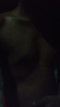 Salut, prietene, sunt băiat bengalez din Kolkata, koi ladki hai, mere sath sex karna chahta hai, să mă contactez