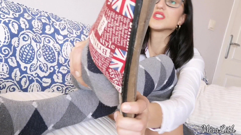 Miss Lith Domina: Persuade You to Smell My Slippers