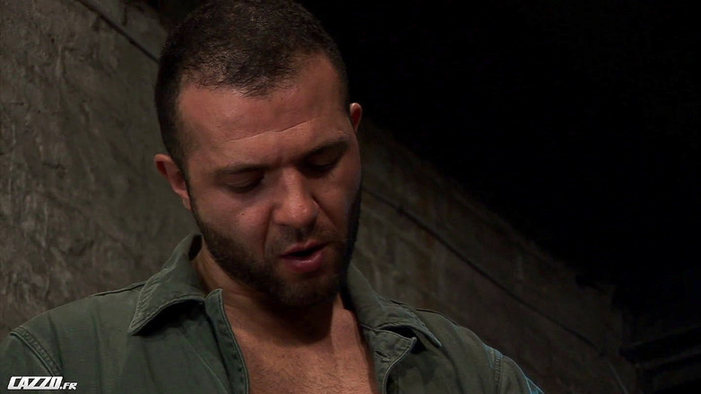 Cazzofilm: Brice Farmer는 지배적인 아랍 남자에게 따먹히다