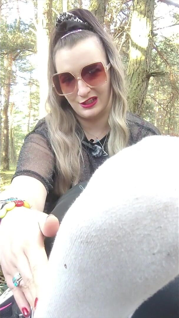(90) Polish Stroke and Clean My Dirty Shoes and Bare Feet (Monica Angels)