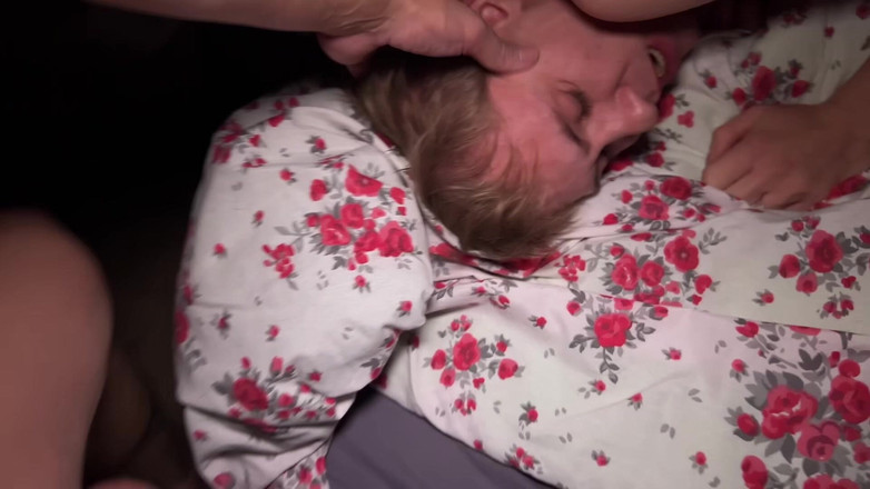 Max Gen: Část 1 Tři Kluci S Velkými Péry Šukají Roztomilé Twink Tvrdě