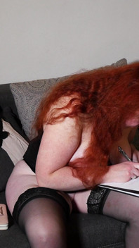 Nos bastidores - Coelhinha se prepara para gravação pornô