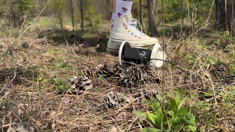 Loly Nebel Studio: Asmr Day di Dalam Hutan Dengan Saya