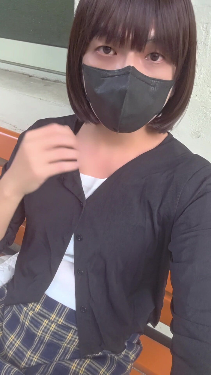 Taiwancdgirl: Псевдодівчина Тінсюань носить замок цнотливості і перебуває на відкритому повітрі