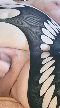 Five Minutes of Tits and Thighs