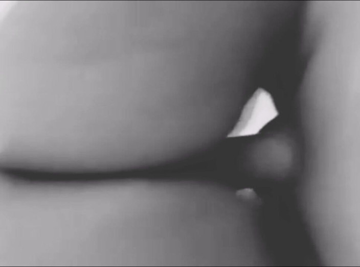 Rishi: Ab Nhis Aaugi Kbhi Tumhe Meri Kasam Nikalo Bahar Tight...