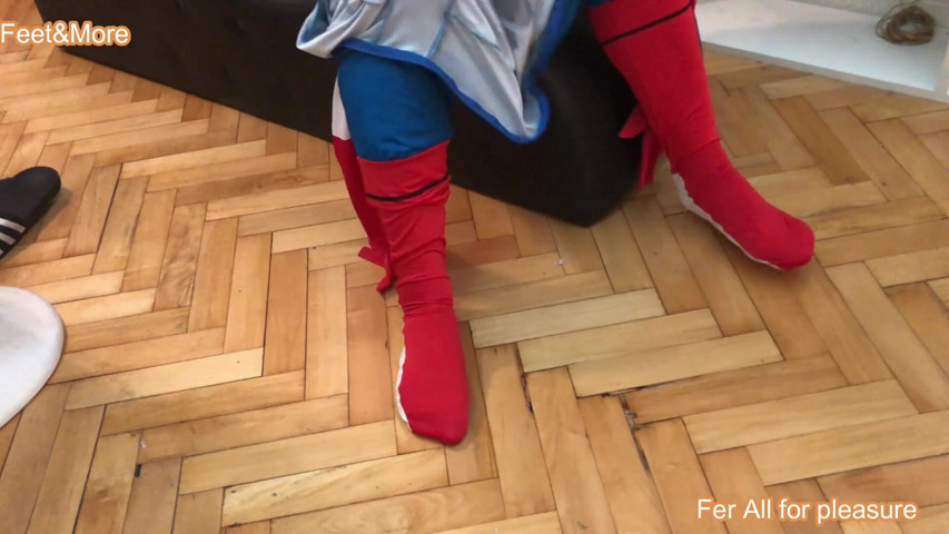 Captain America Vs Pied Piper (Feet&More)