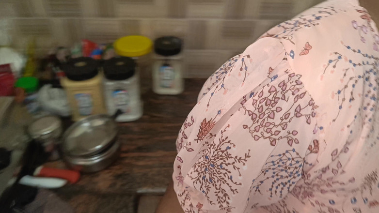 Laxi ammu: チェンナイ・ハウスワイフ