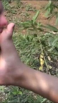 Outdoor foot licking