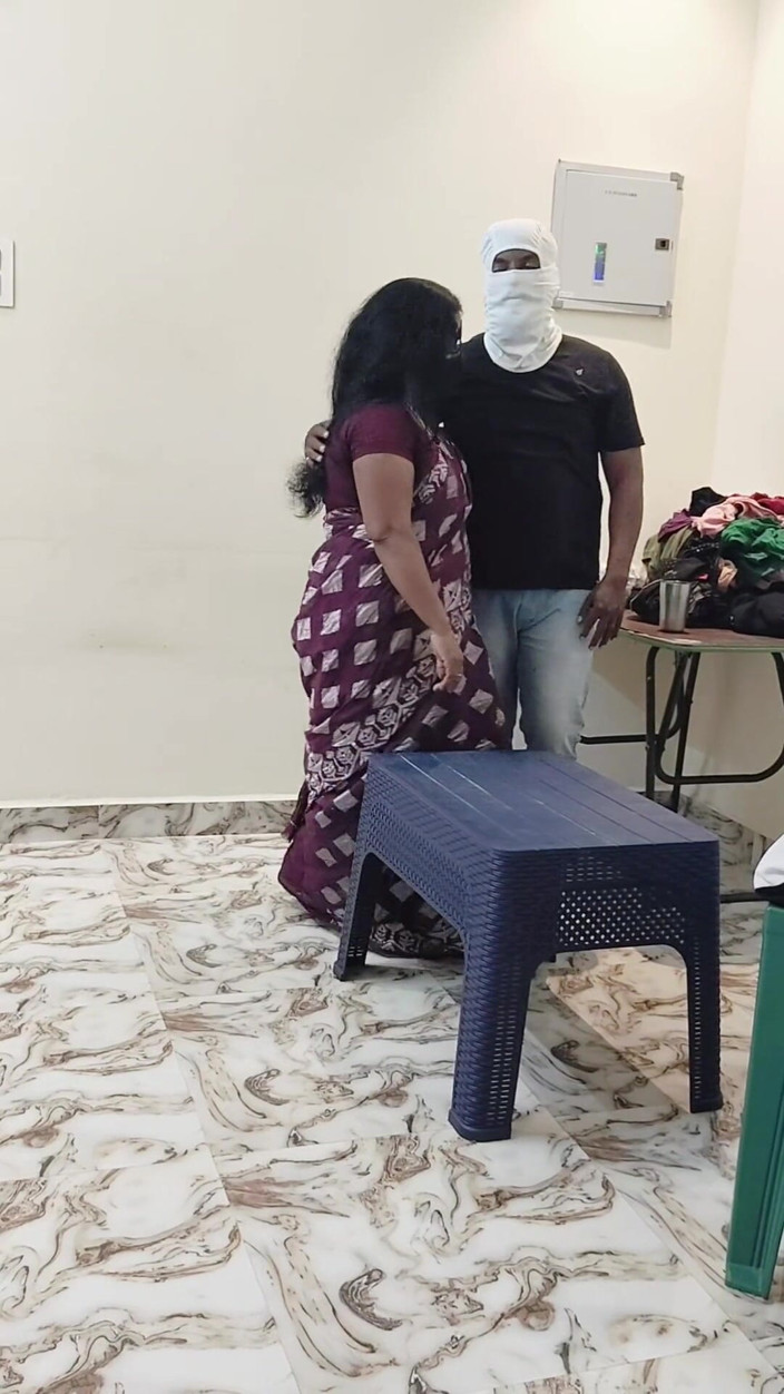 Thesana: 继妹硬性交