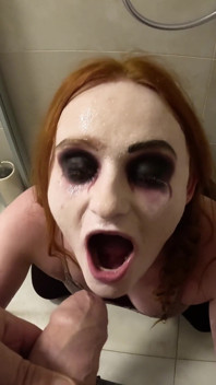 Pixie čůrá a dostává zlatou sprchu Od Betty pro Hallloween