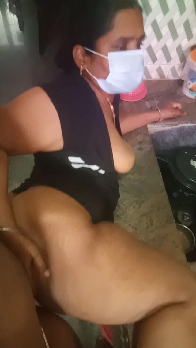 Kitchen Working in Maami (Pickup maami)