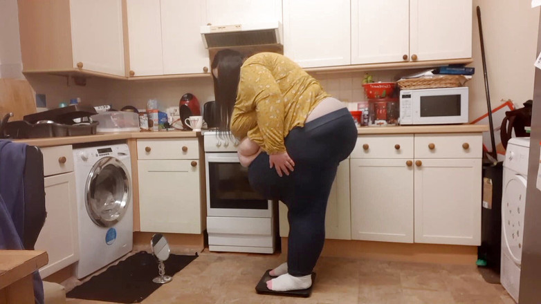 SSBBWLadyBrads: SSBBW únor 2021 váží - zisky