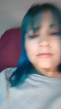 Lusi, mexická manželka střílí video, zatímco její manžel je pryč
