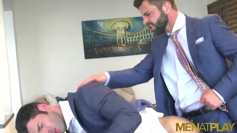 Menat Play: MENATPLAY - Latin in suit Hector de Silva anal fucks colleague