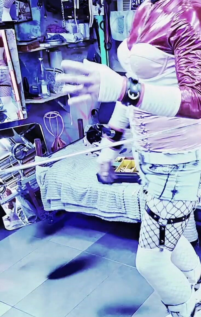 fetishboyzz: Il piccolo