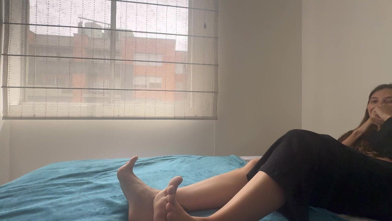 scarlettandc: Voetgevecht van twee vrouwen houdt van.