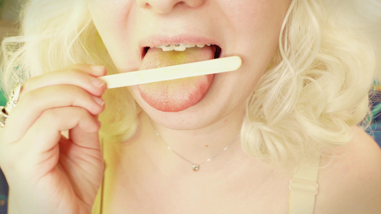 Arya Grander: ASMR zbliżenie fetysz wideo mukbang usta