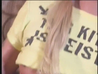 Babe Stars: Rubia caliente hace garganta profunda y folla a lo perrito...