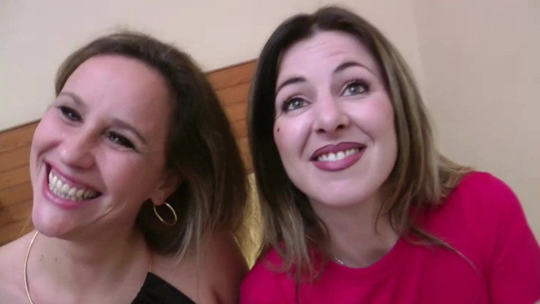 Paris Jango: Due ragazze cattive si preparano per farsi scopare!