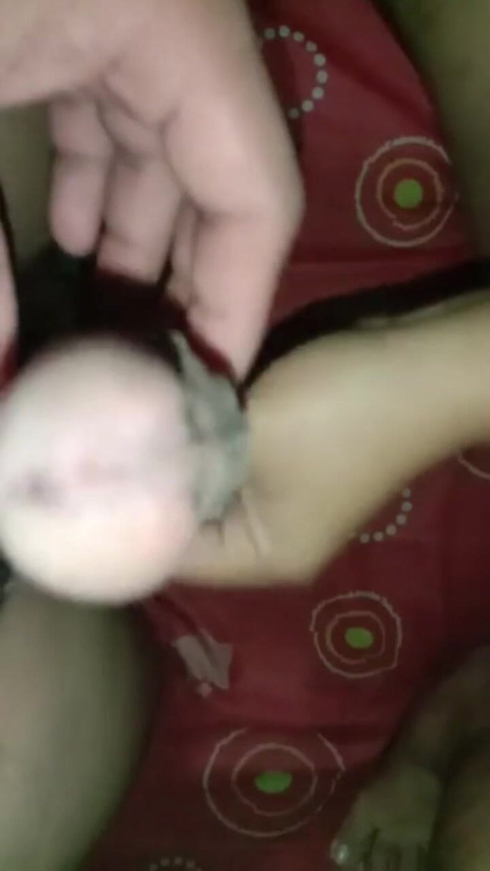 Chubbyme Pinay: Pulchna azjatycka przyjaciółka przychodzi do mojego domu i pozwala mi...