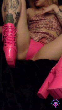 Solo Woman